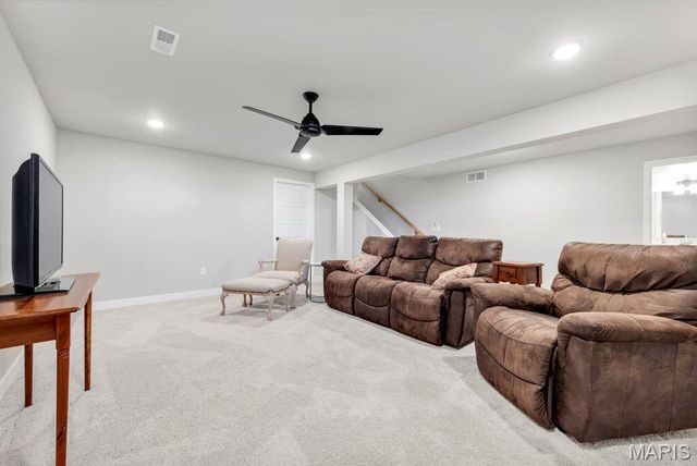 2609 Windsor Crest Court, Belleville, IL 62221