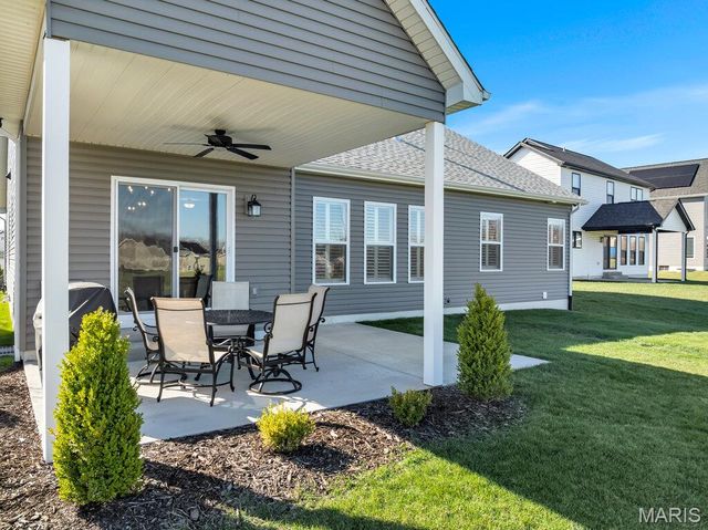 2609 Windsor Crest Court, Belleville, IL 62221