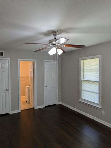 3745 Willomet Avenue, Fort Worth, TX 76133