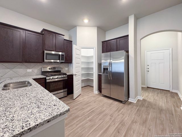 9306 Frio Lndg Unit 1, Converse, TX 78109