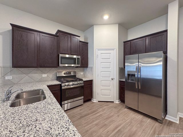 9306 Frio Lndg Unit 1, Converse, TX 78109