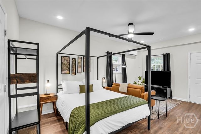 115 W 55th Street, Savannah, GA 31405