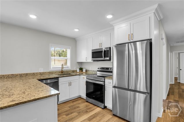 115 W 55th Street, Savannah, GA 31405