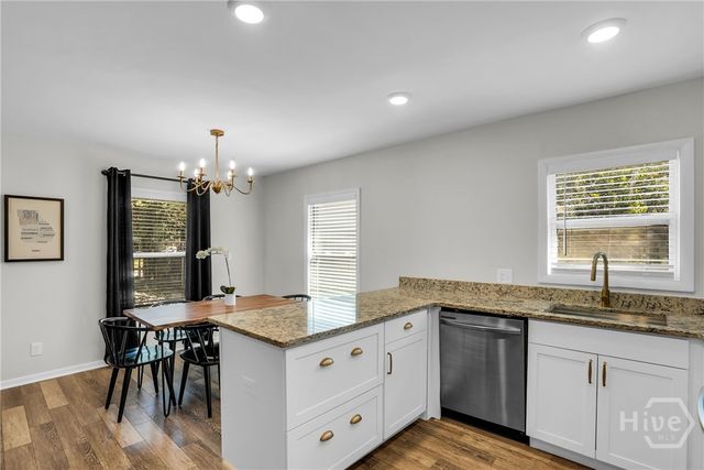 115 W 55th Street, Savannah, GA 31405