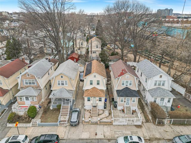 4425 Edson Avenue, Bronx, NY 10466