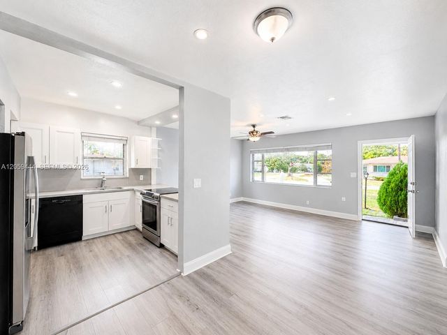 529 NW 8th Street, Dania Beach, FL 33004