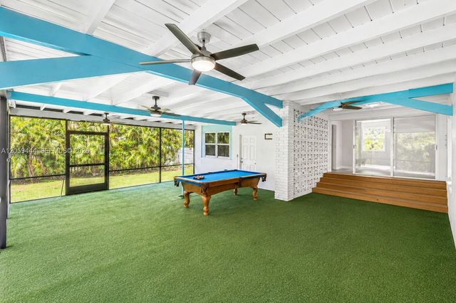 529 NW 8th Street, Dania Beach, FL 33004