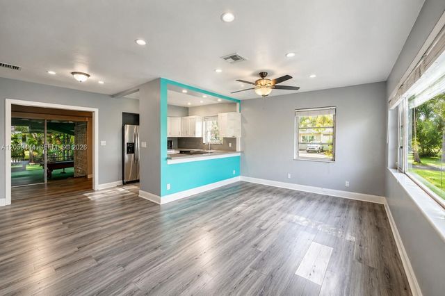 529 NW 8th Street, Dania Beach, FL 33004