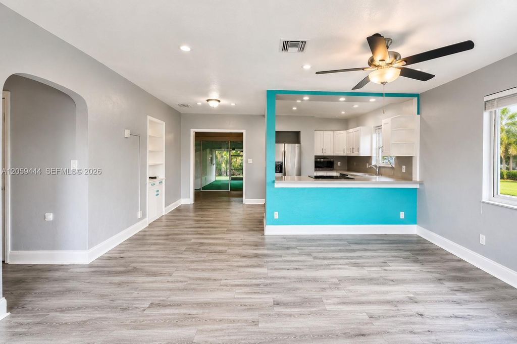 529 NW 8th Street, Dania Beach, FL 33004