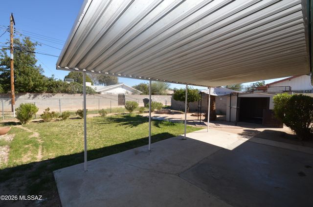 6411 E Calle Mercurio, Tucson, AZ 85710