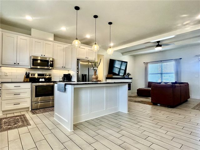 2332 John Montgomery Circle, Pea Ridge, AR 72751