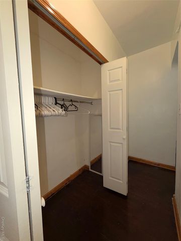 61-41 Saunders St B27, Rego Park, NY 11374