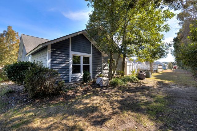 23 Peter Collinson Road, Santee, SC 29142
