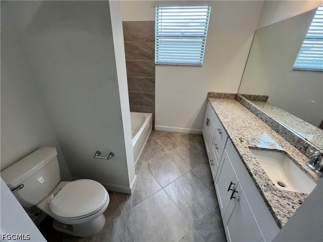 14164 Pine Lodge LN, Fort Myers, FL 33913