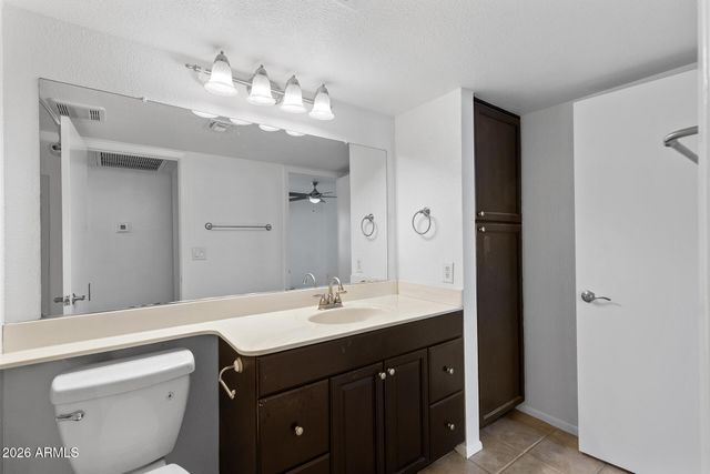 1432 W EMERALD Avenue 738, Mesa, AZ 85202