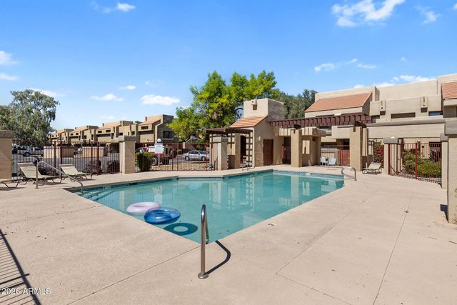 1432 W EMERALD Avenue 738, Mesa, AZ 85202