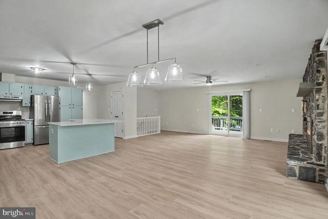 201 BIRCHSIDE CIR, Locust Grove, VA 22508