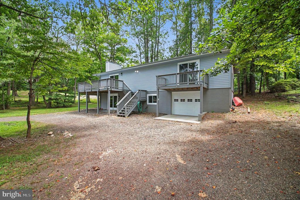 201 BIRCHSIDE CIR, Locust Grove, VA 22508