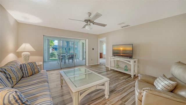 4207 BOWLING GREEN CIRCLE 35, Sarasota, FL 34233