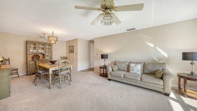 4207 BOWLING GREEN CIRCLE 35, Sarasota, FL 34233