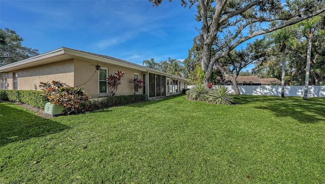 4207 BOWLING GREEN CIRCLE 35, Sarasota, FL 34233
