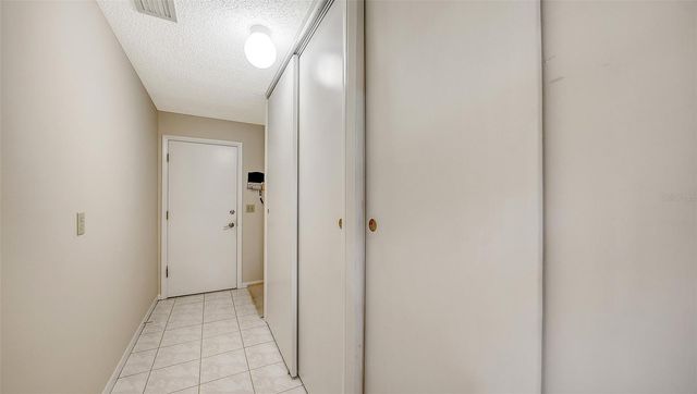 4207 BOWLING GREEN CIRCLE 35, Sarasota, FL 34233