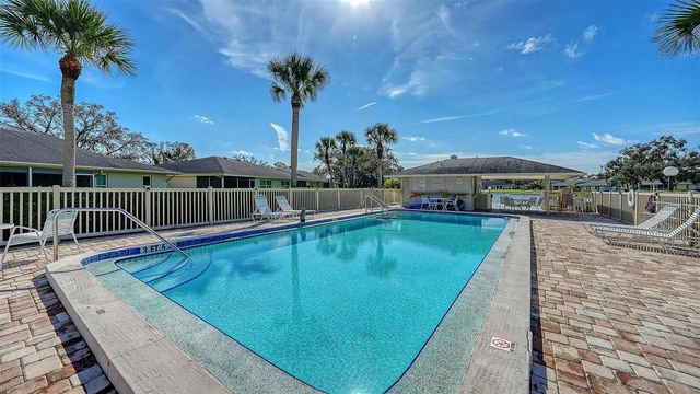 4207 BOWLING GREEN CIRCLE 35, Sarasota, FL 34233