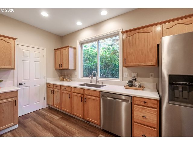 15520 Sw NEPTUNE Ln, Beaverton, OR 97007