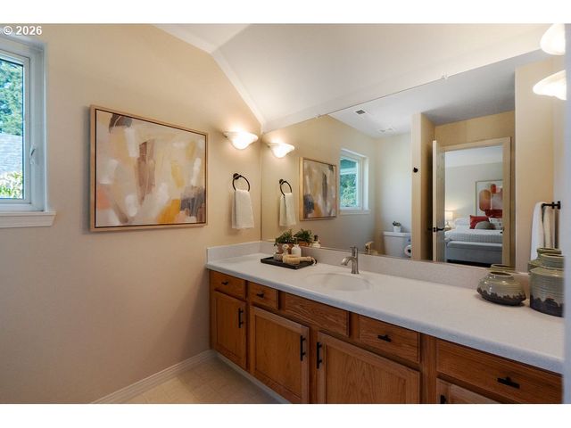 15520 Sw NEPTUNE Ln, Beaverton, OR 97007