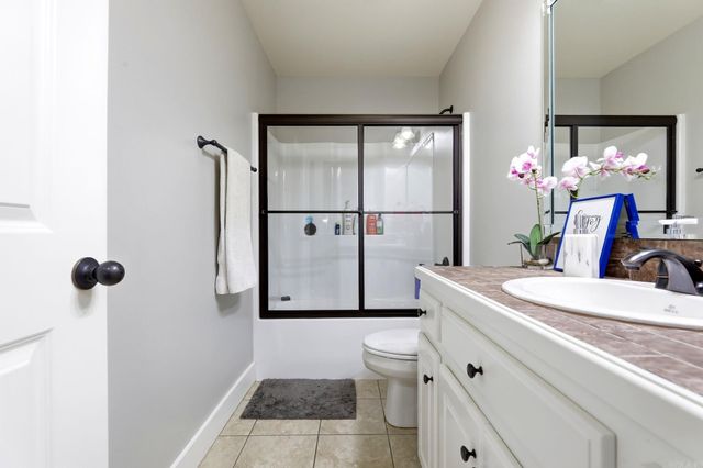 8 Regents Park, Bryant, AR 72022