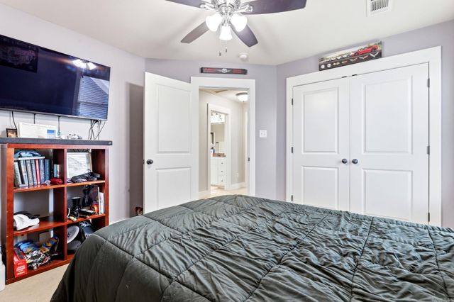 8 Regents Park, Bryant, AR 72022