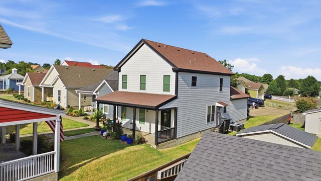 8 Regents Park, Bryant, AR 72022