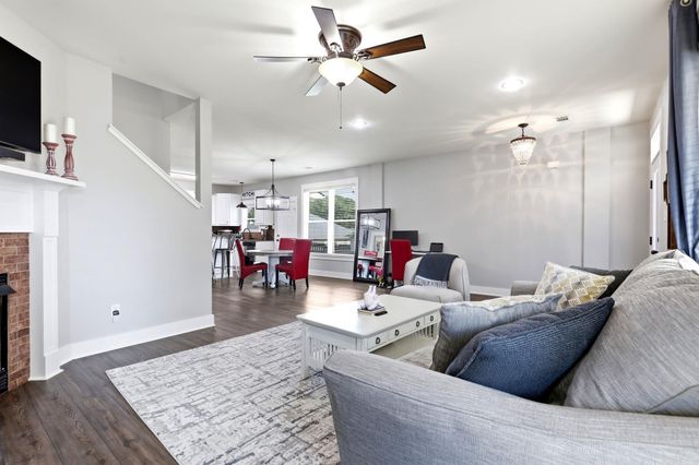 8 Regents Park, Bryant, AR 72022