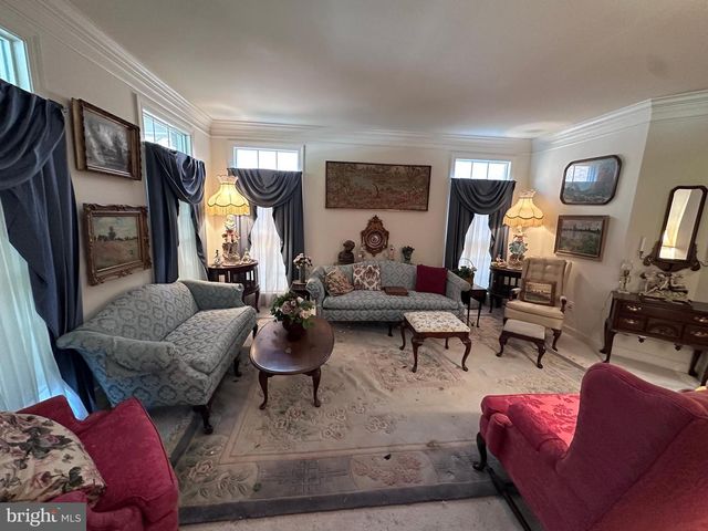 3848 FARR OAK CIR, Fairfax, VA 22030