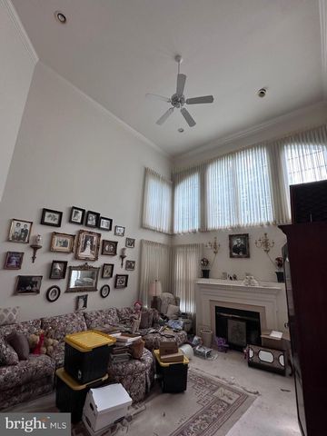 3848 FARR OAK CIR, Fairfax, VA 22030