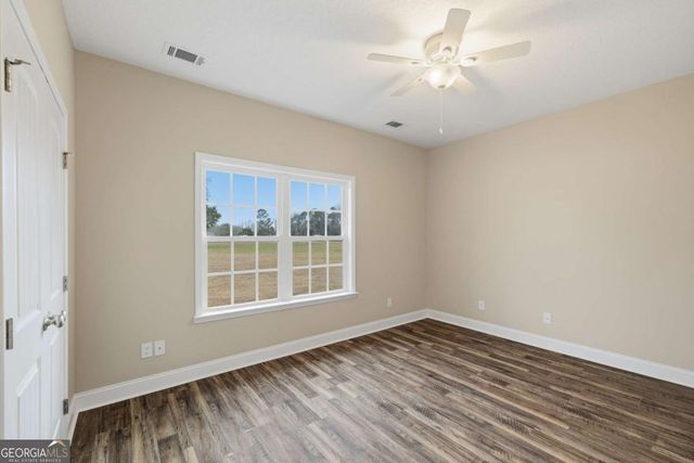 103 Abbie Lane, Glennville, GA 30427