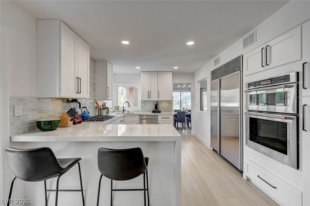 7615 Spanish Bay Drive, Las Vegas, NV 89113