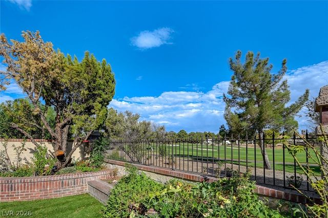 7615 Spanish Bay Drive, Las Vegas, NV 89113
