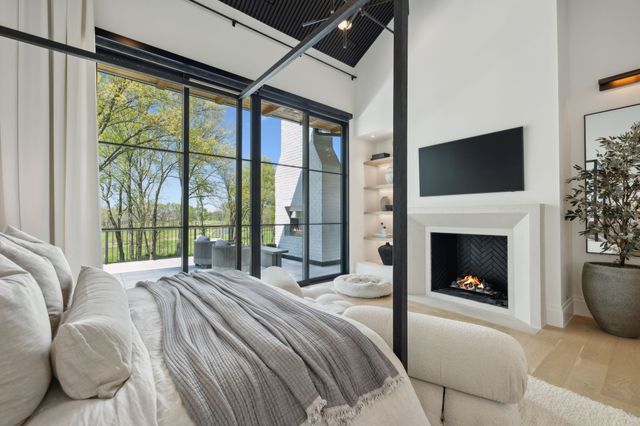 9052 Passiflora Ct, College Grove, TN 37046