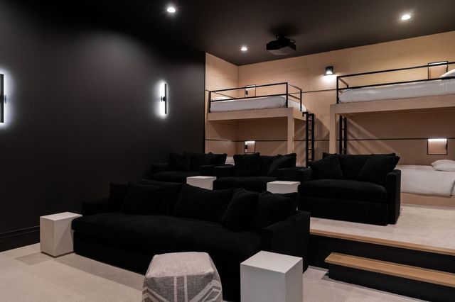 9052 Passiflora Ct, College Grove, TN 37046