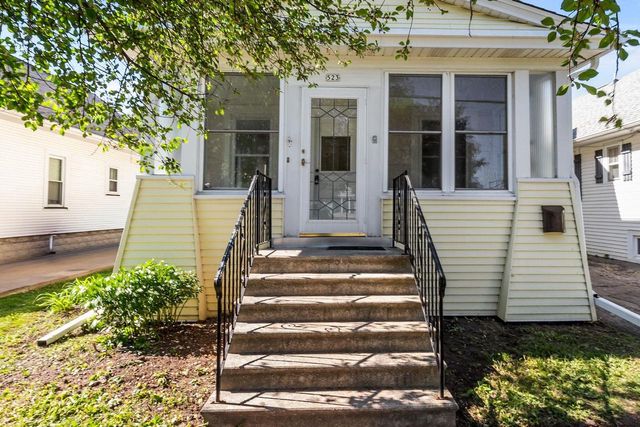 523 W BENT AVENUE, Oshkosh, WI 54901