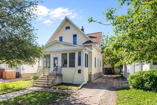 523 W BENT AVENUE, Oshkosh, WI 54901