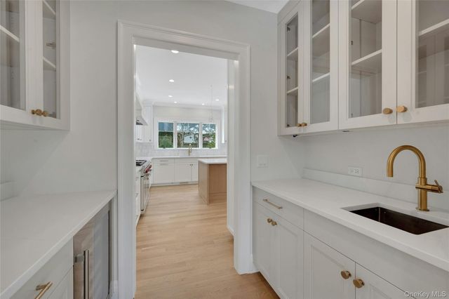 780 Forest Avenue, Larchmont, NY 10538