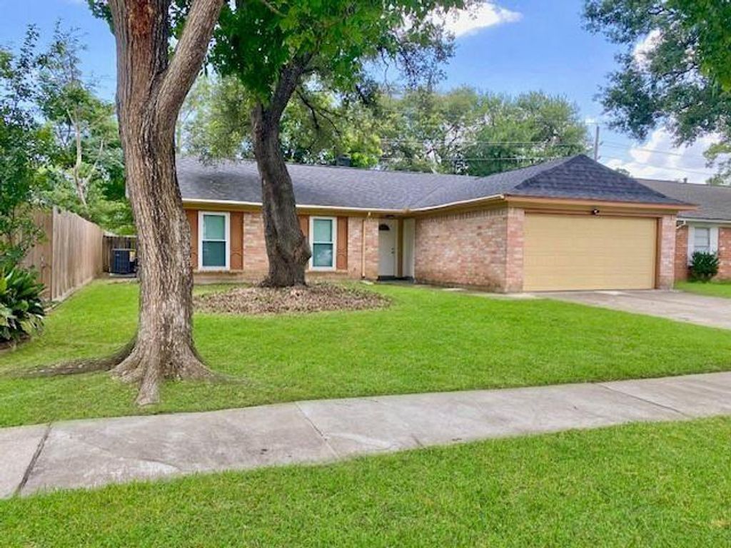 2510 Marble Falls Drive, Spring, TX 77373