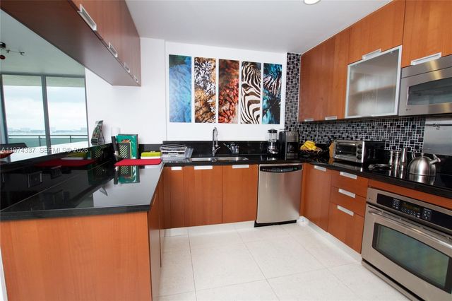 7901 Hispanola Ave 1201, North Bay Village, FL 33141