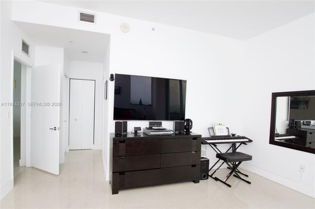 7901 Hispanola Ave 1201, North Bay Village, FL 33141