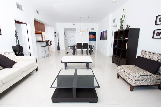 7901 Hispanola Ave 1201, North Bay Village, FL 33141