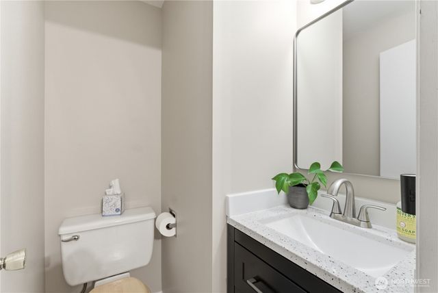 2569 Airline Way, Oak Harbor, WA 98277