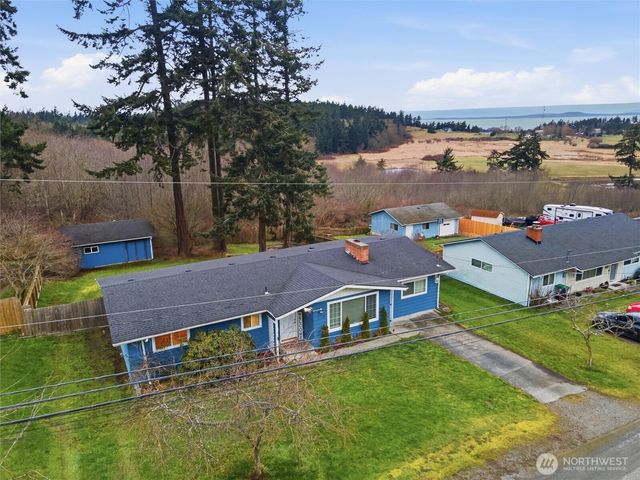 2569 Airline Way, Oak Harbor, WA 98277
