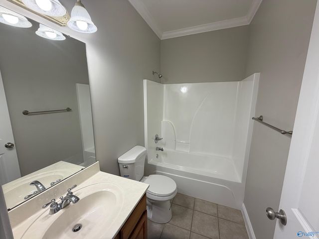 945 Tracey Lane, Decatur, AL 35603